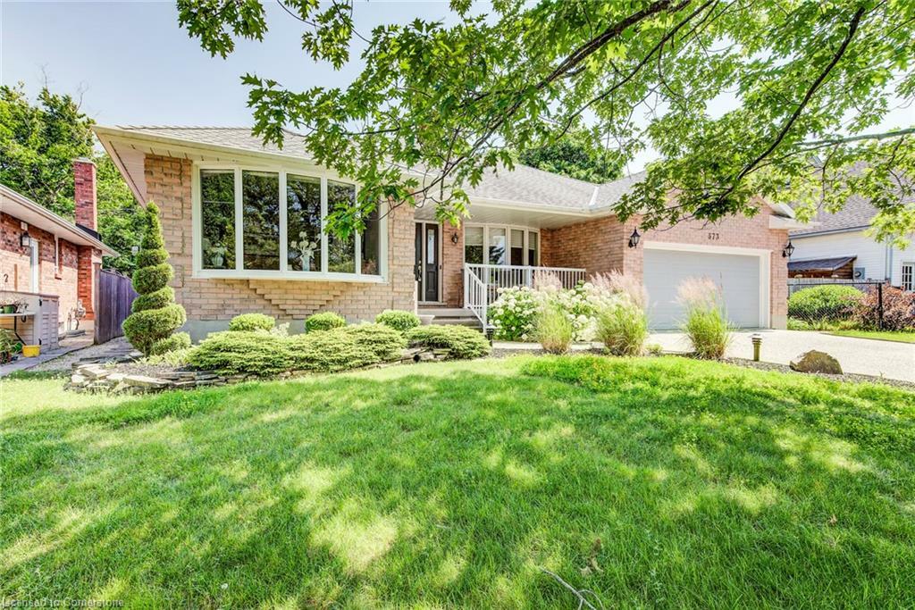 Property Photo: 573 Hemingway Place ON N2T 1Z4
