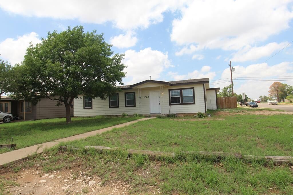 Property Photo: 1000 Canyon Dr TX 79703
