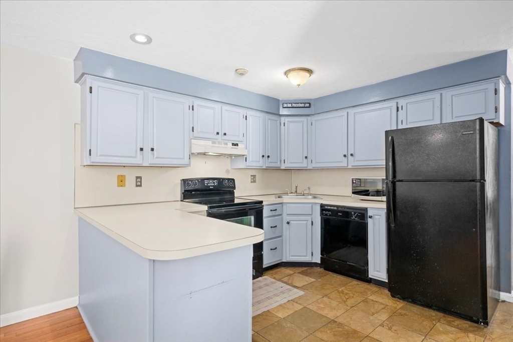 Property Photo: 10A Hulbert Road 10 MA 01603
