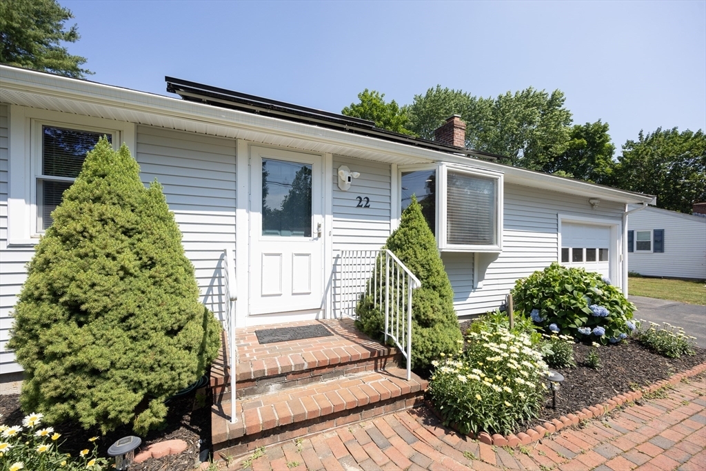 Property Photo: 22 Suffolk Rd MA 02067