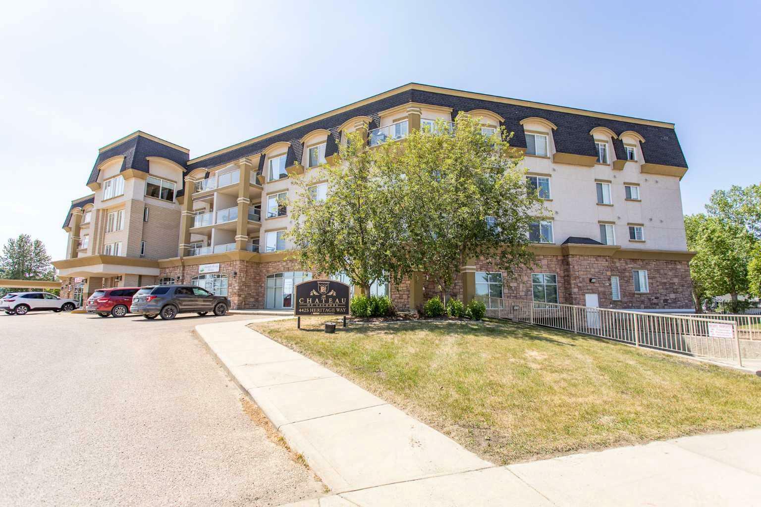 Property Photo: 4425 Heritage Way 207 AB T4L 2P4