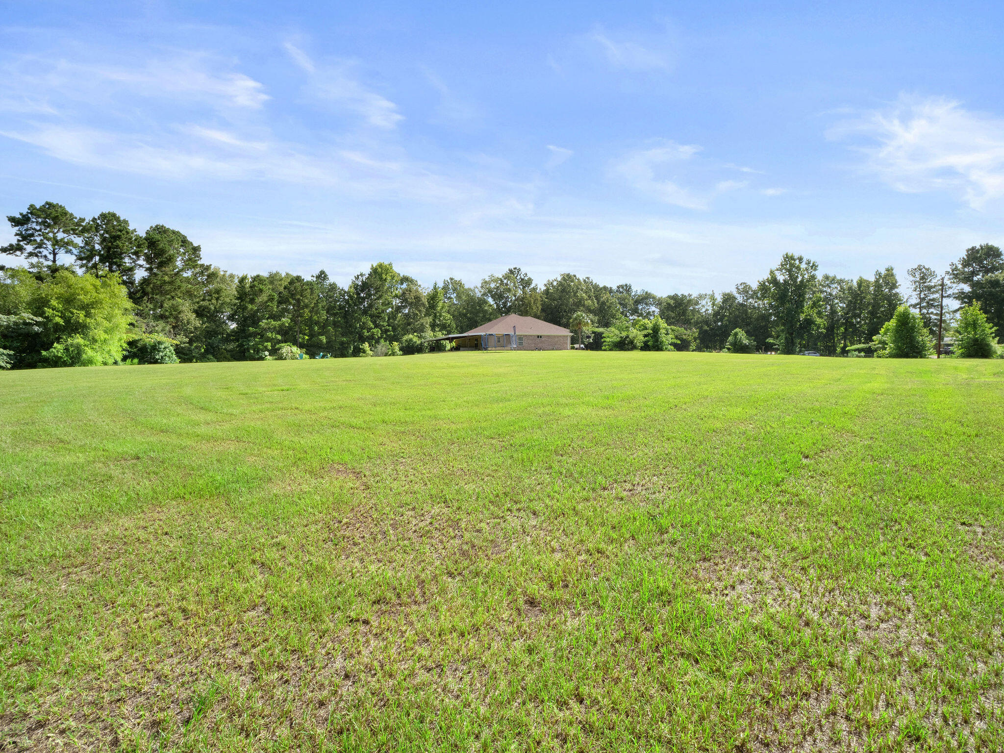 Property Photo: 515 Lewis Perkins Rd LA 71446
