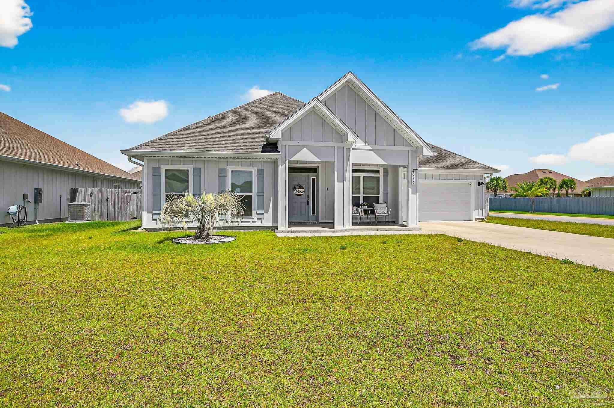 Property Photo: 6224 Jenks Dr FL 32563