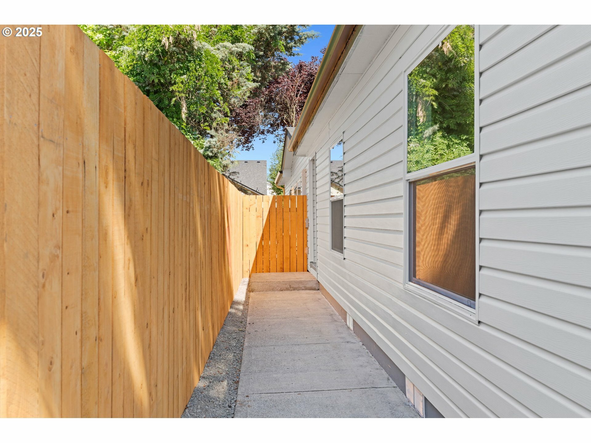 Property Photo: 6901 NE 149th Ct WA 98682