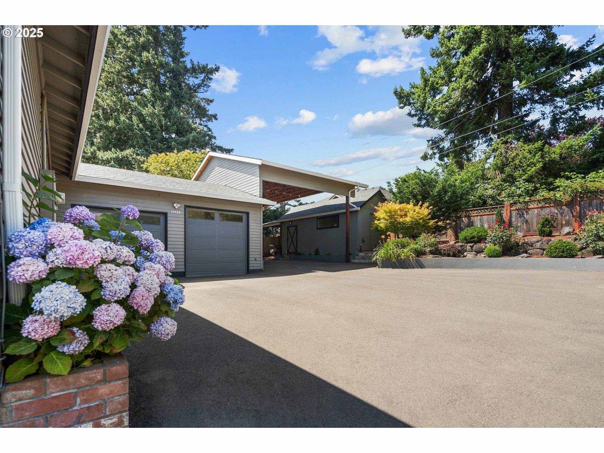 Property Photo: 11125 SE Vista View Ln OR 97086