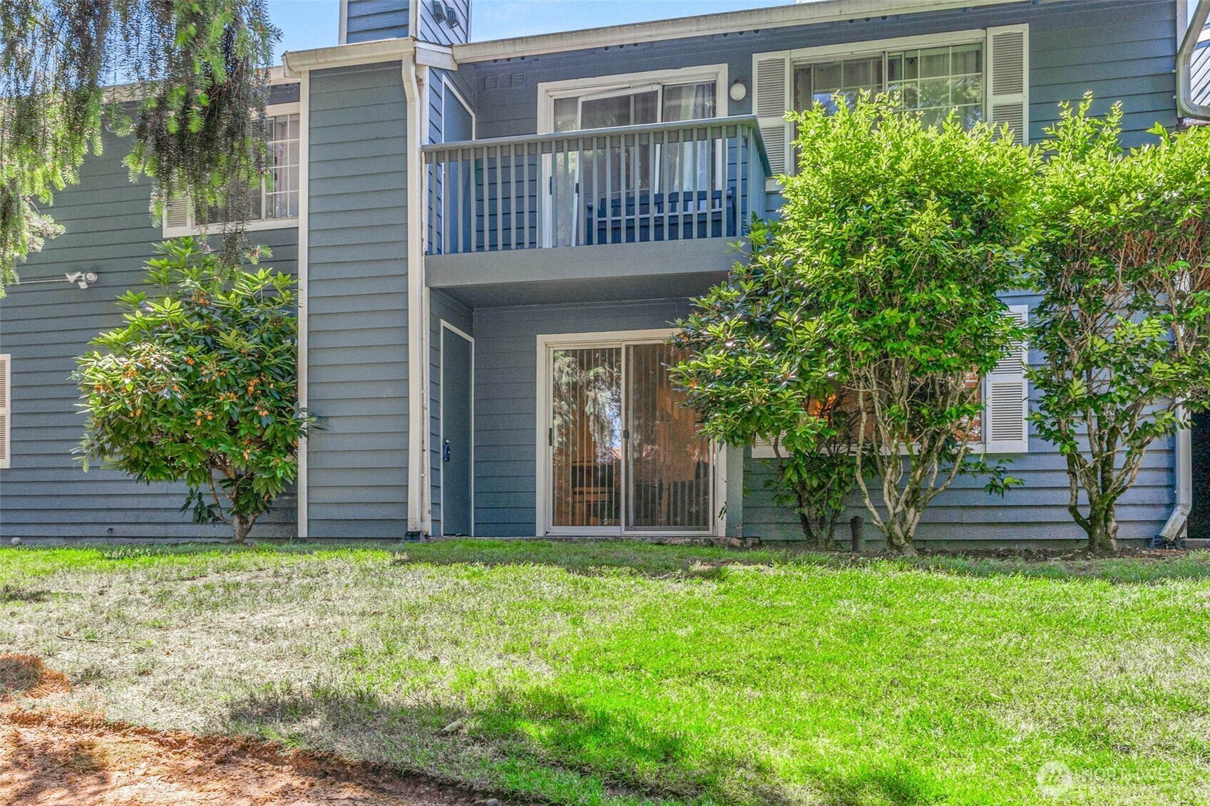 Property Photo: 16817 Larch Way E107 WA 98037