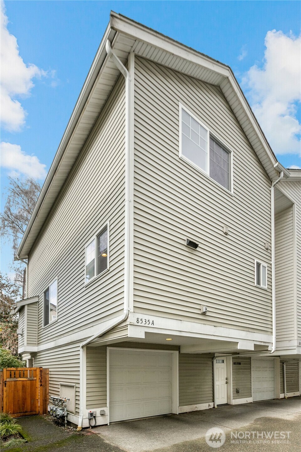 Property Photo: 8535 Midvale Avenue N A WA 98103