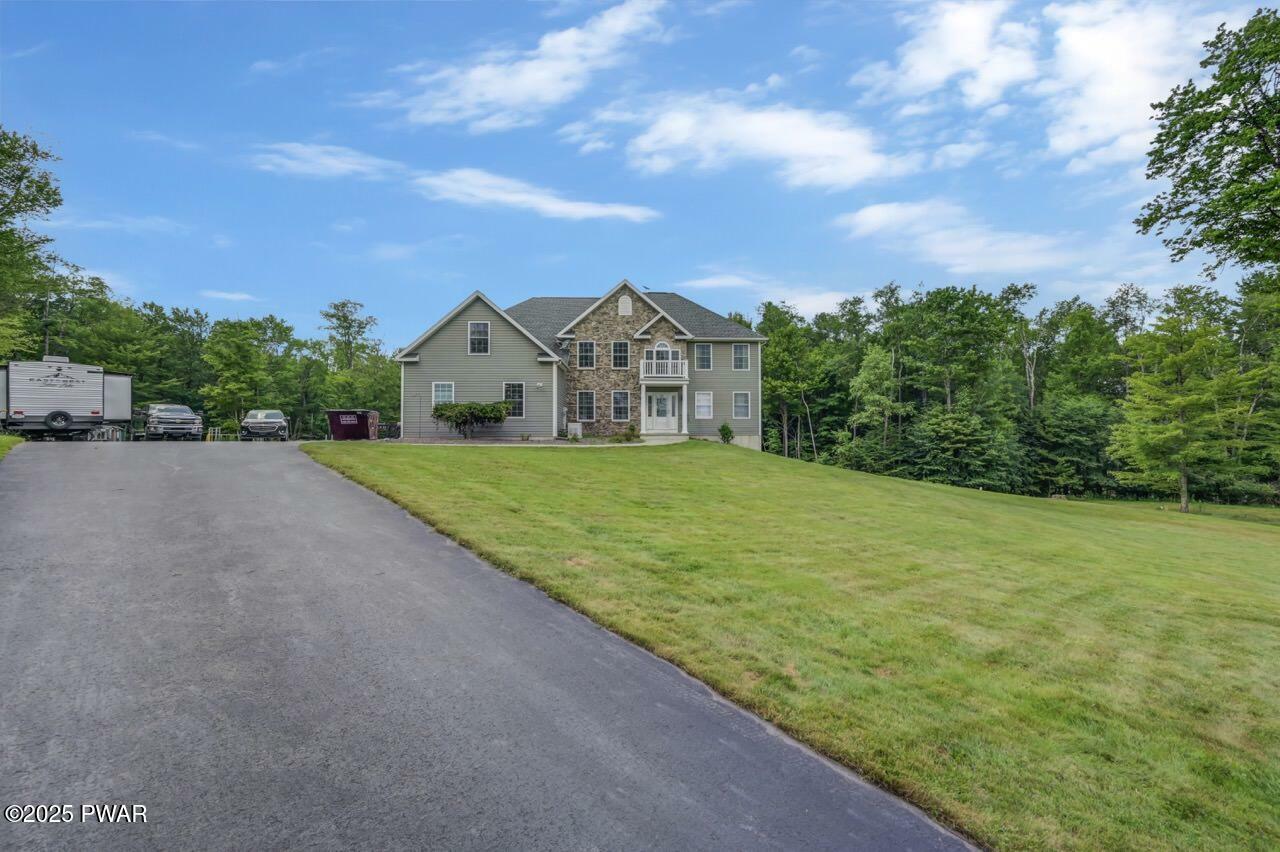 Property Photo: 25 Leaf Drive PA 18431