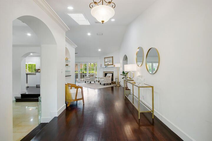 Property Photo: 12327 Quercus Lane FL 33414