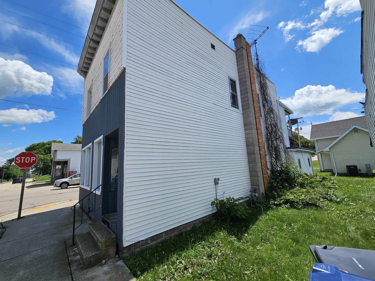 Property Photo: 102 West Winnebago Street WI 53935