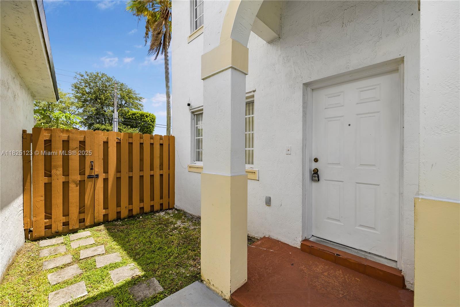Property Photo: 13723 SW 160th Ter FL 33177