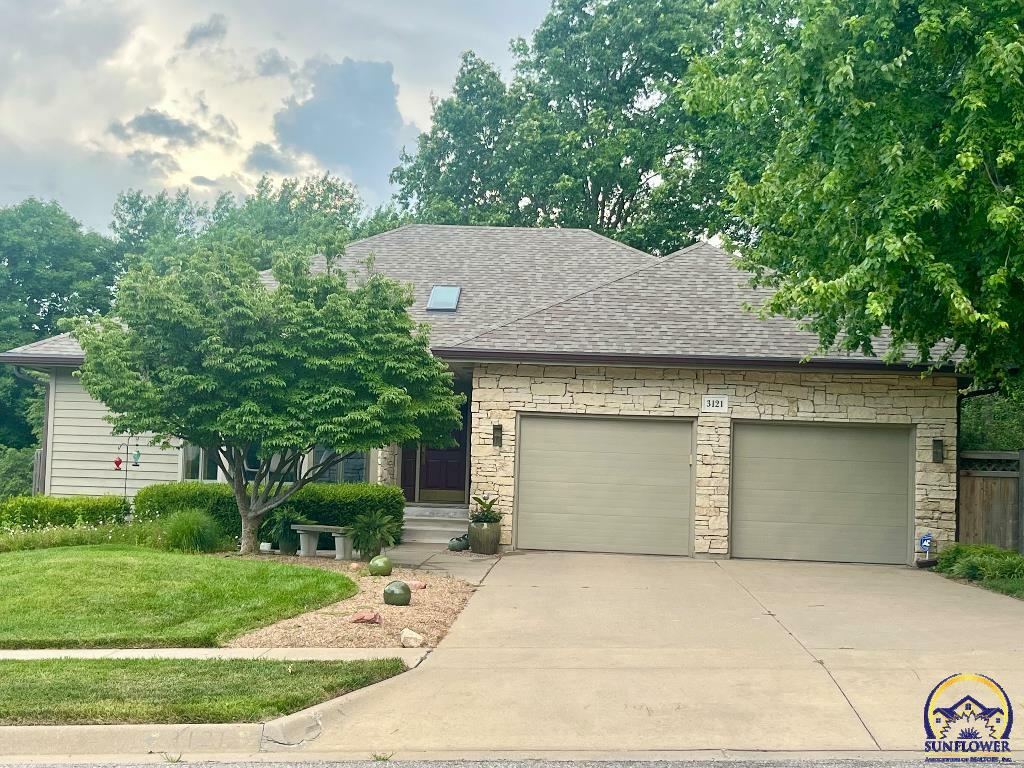 Property Photo: 3121 SW Wanamaker Dr KS 66614