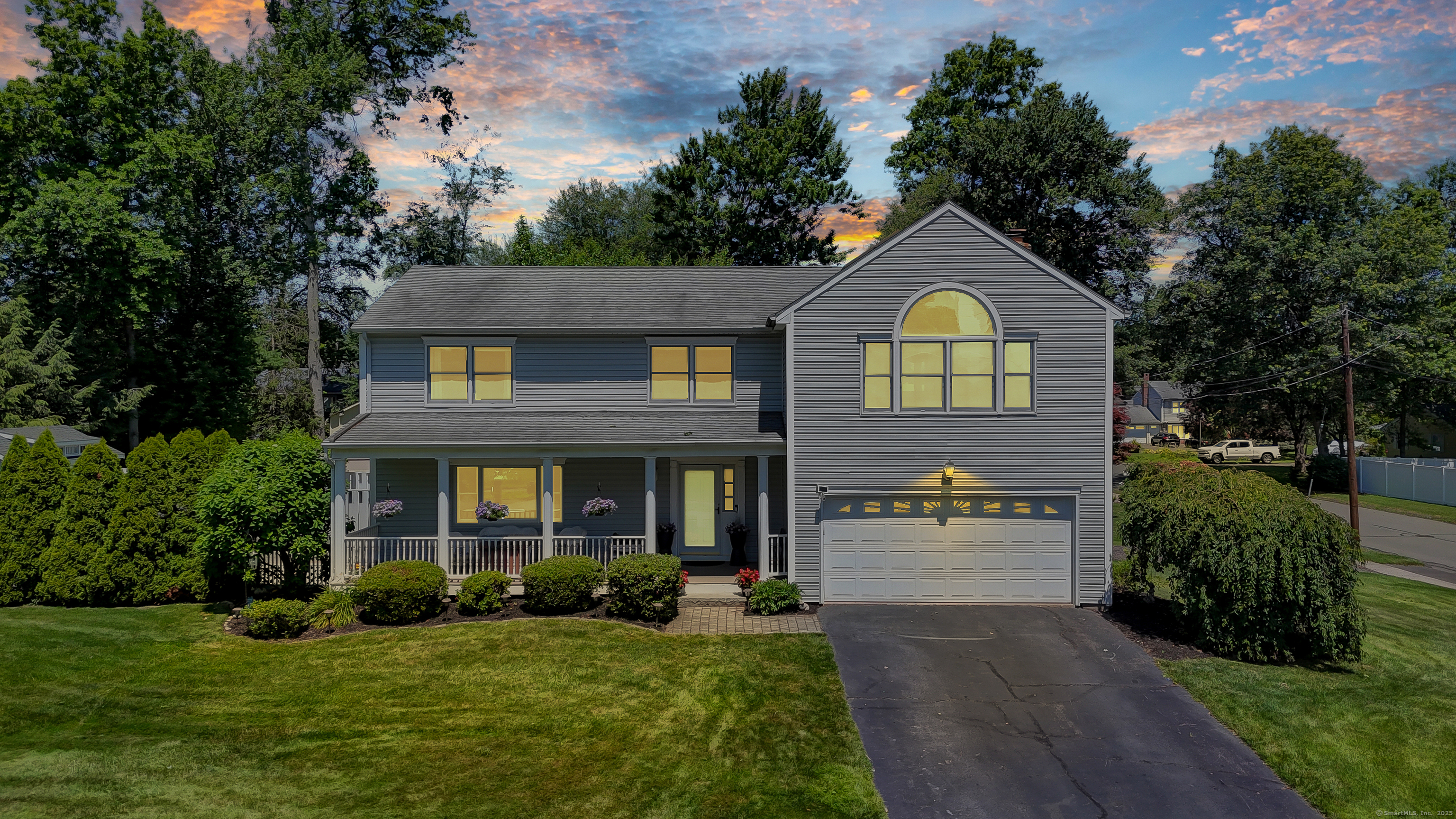 Property Photo: 288 Pine Lane CT 06109
