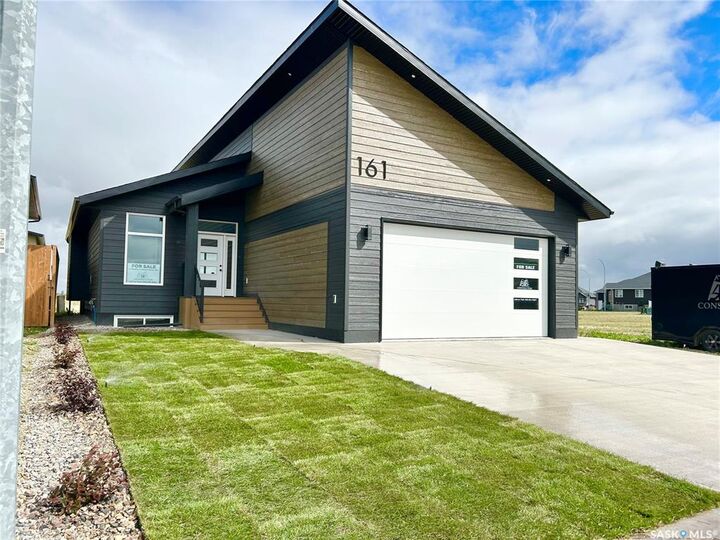 161 Delaet Drive  Weyburn SK S4H 3B9 photo