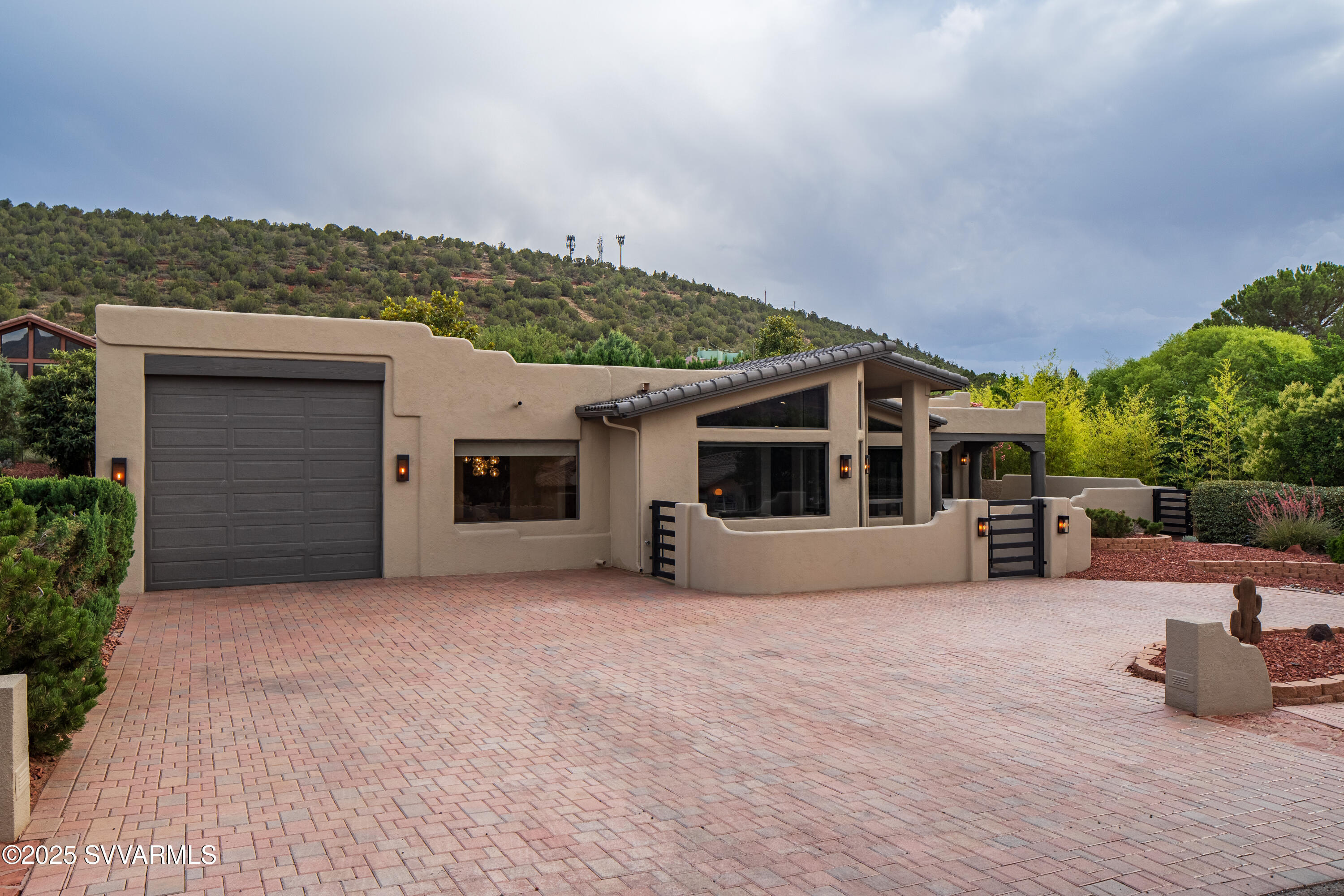 Property Photo:  335 Saddlerock Circle  AZ 86336 