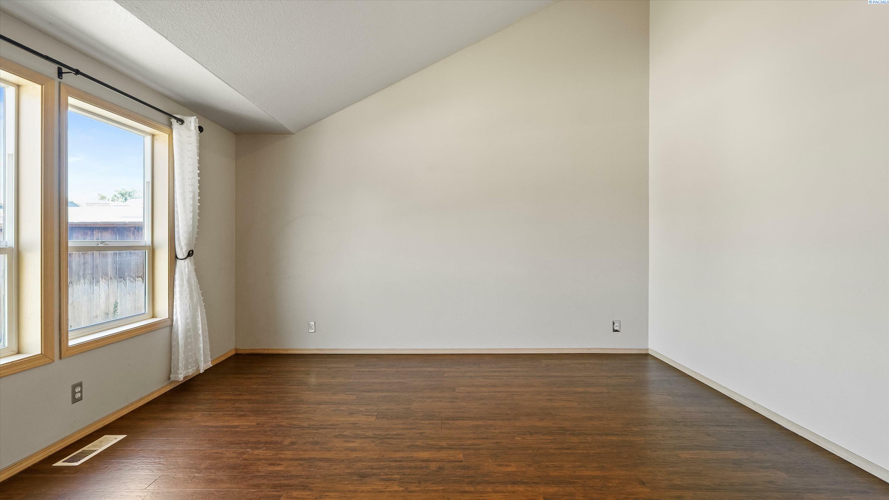 Property Photo: 5704 Taft WA 99301