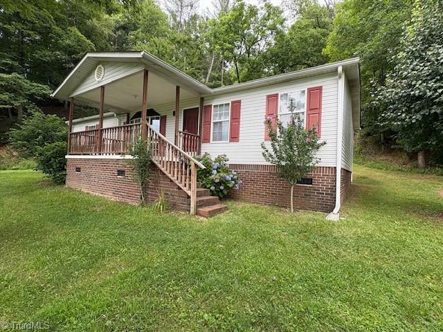 Property Photo: 884 N Old Nc Highway 16 NC 28651