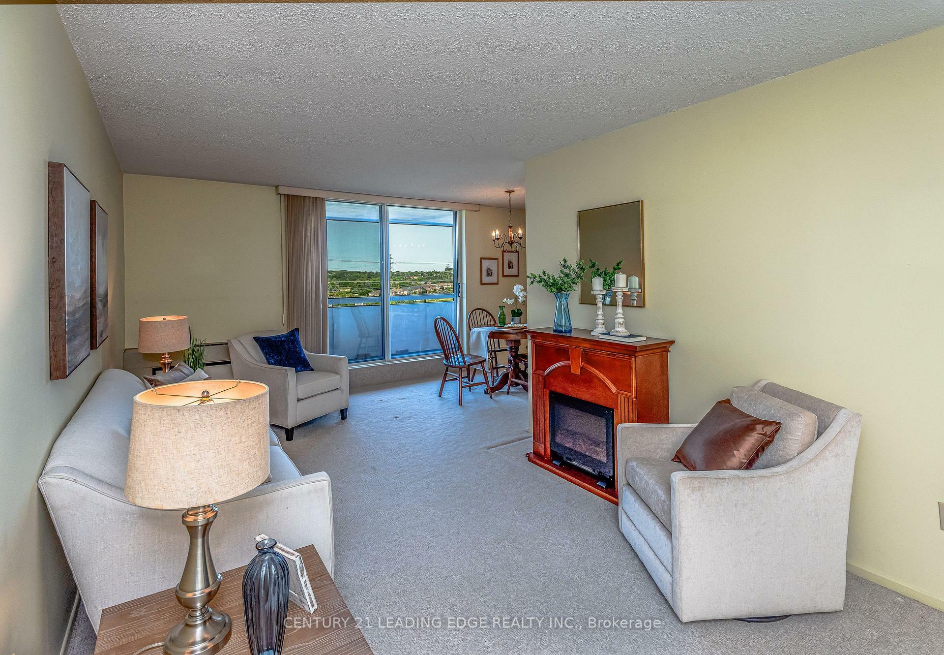 Property Photo: 20 William Roe Boulevard 908 ON L3Y 5V6