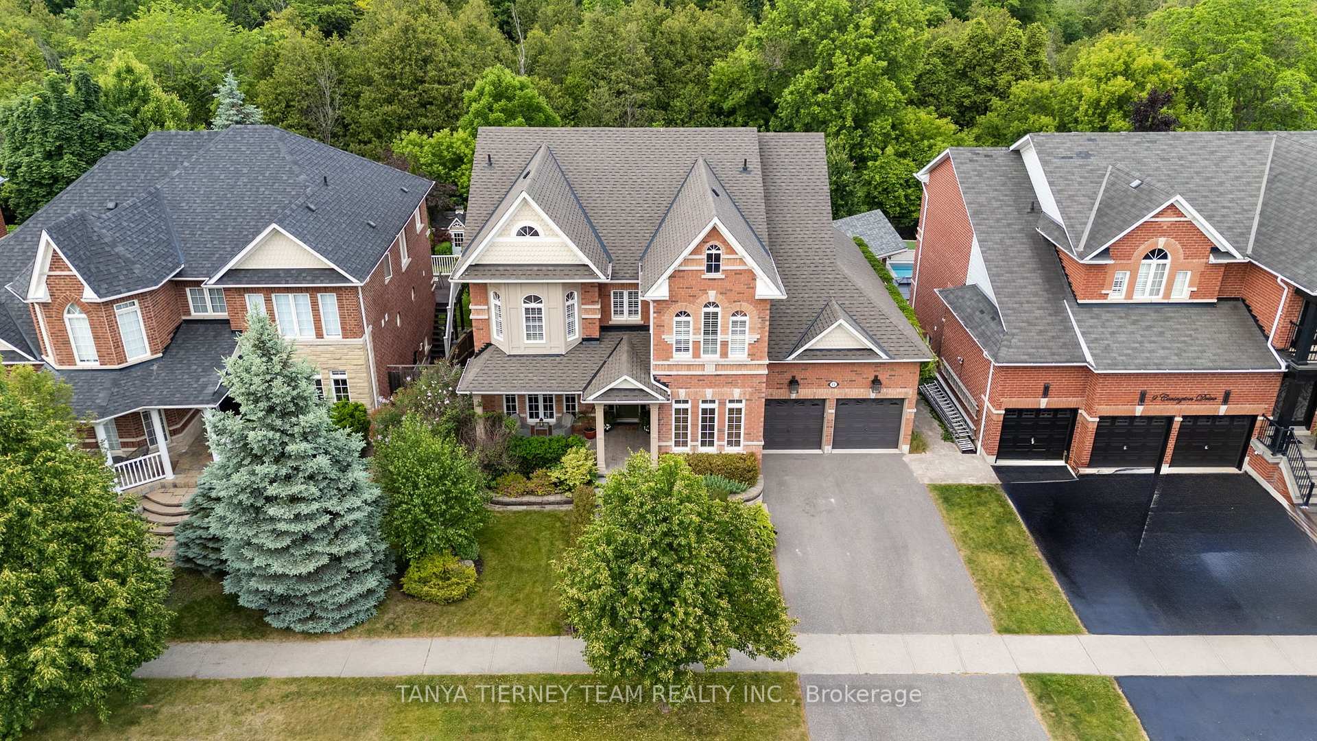 Property Photo: 11 Covington Drive ON L1M 2K6