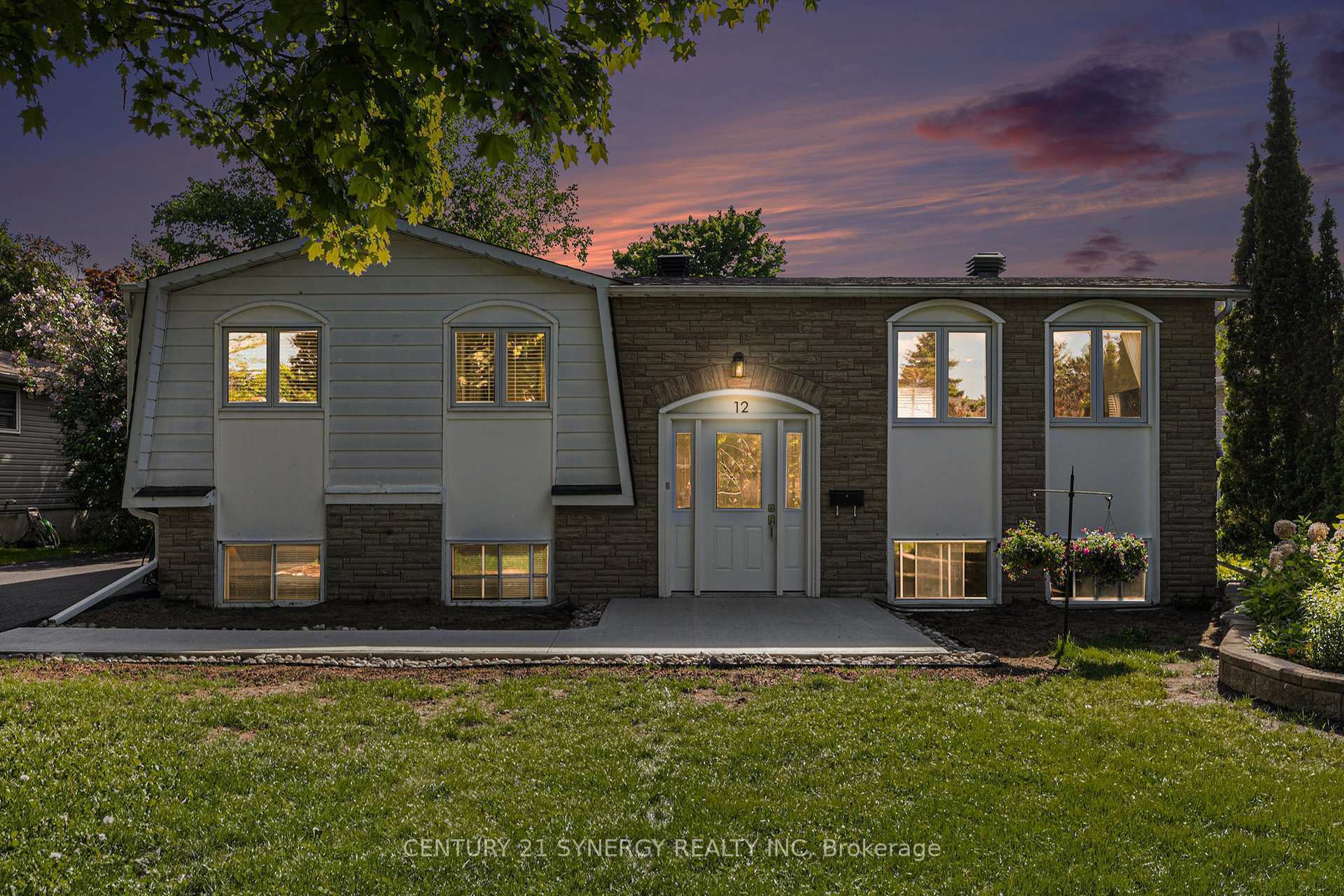 Property Photo: 12 Morgan Avenue ON K7H 3G4