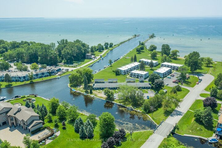 3 Paradise Boulevard W Unit 2  Ramara ON L0K 1B0 photo