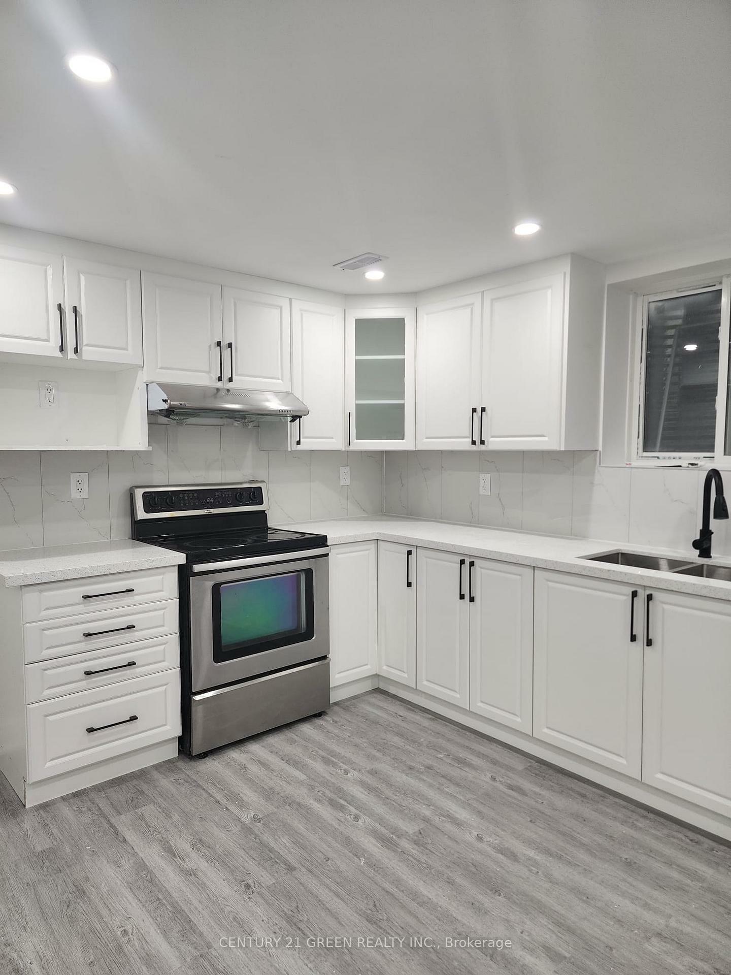 Property Photo: 3074 Augusta Drive Bsmt ON L5N 5C9