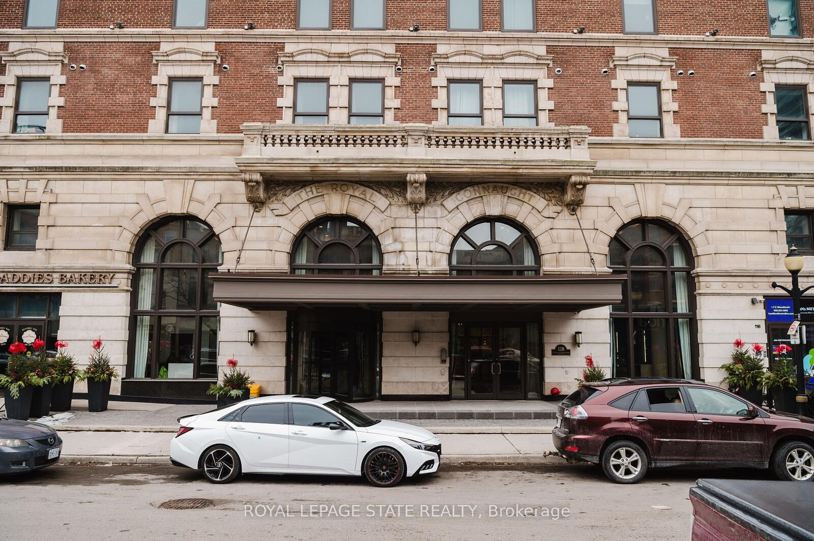 Property Photo: 118 King Street E Lph13 ON L8N 1A8