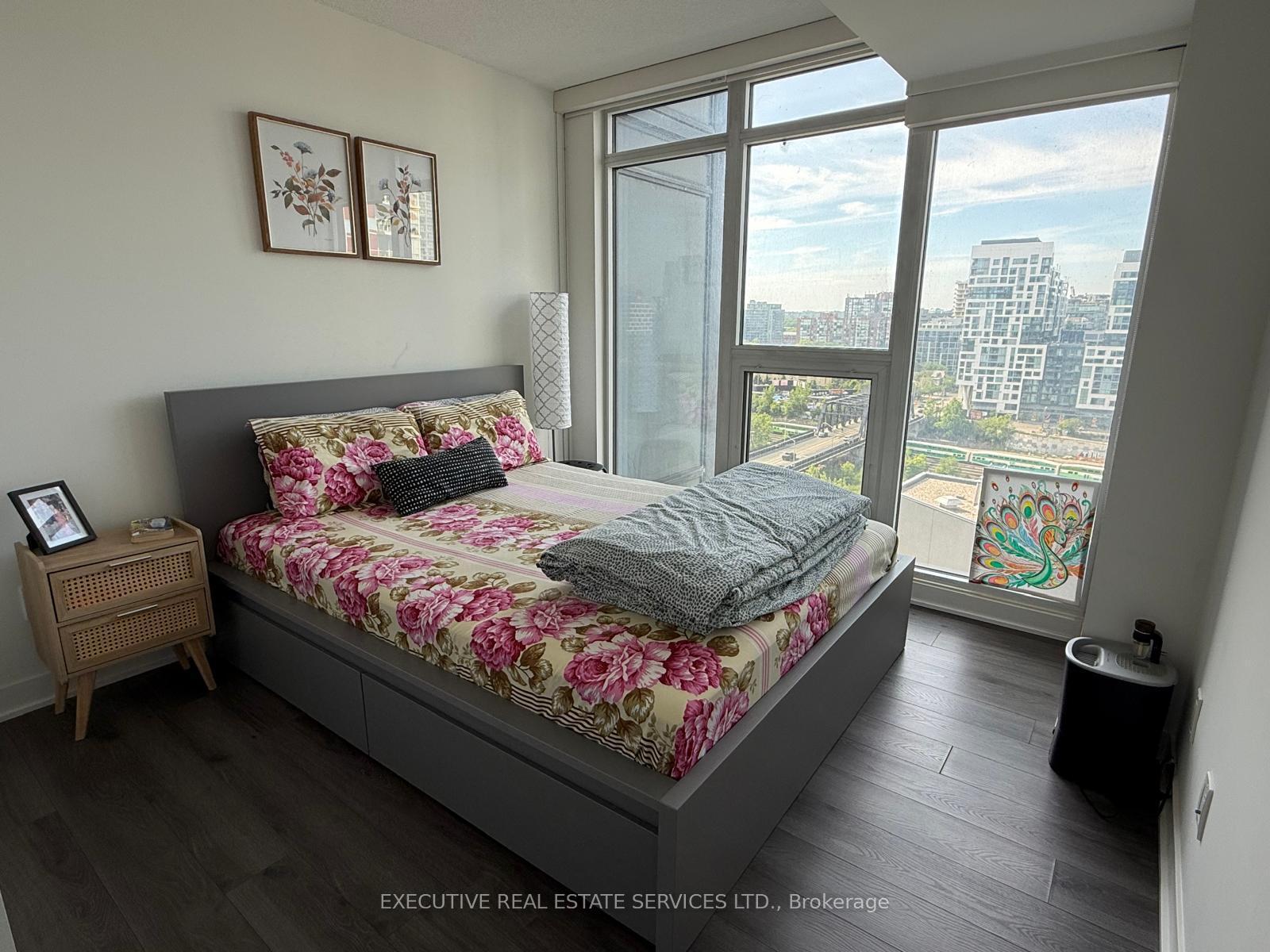 Property Photo: 70 Queens Wharf Road 1807 ON M5V 0J2