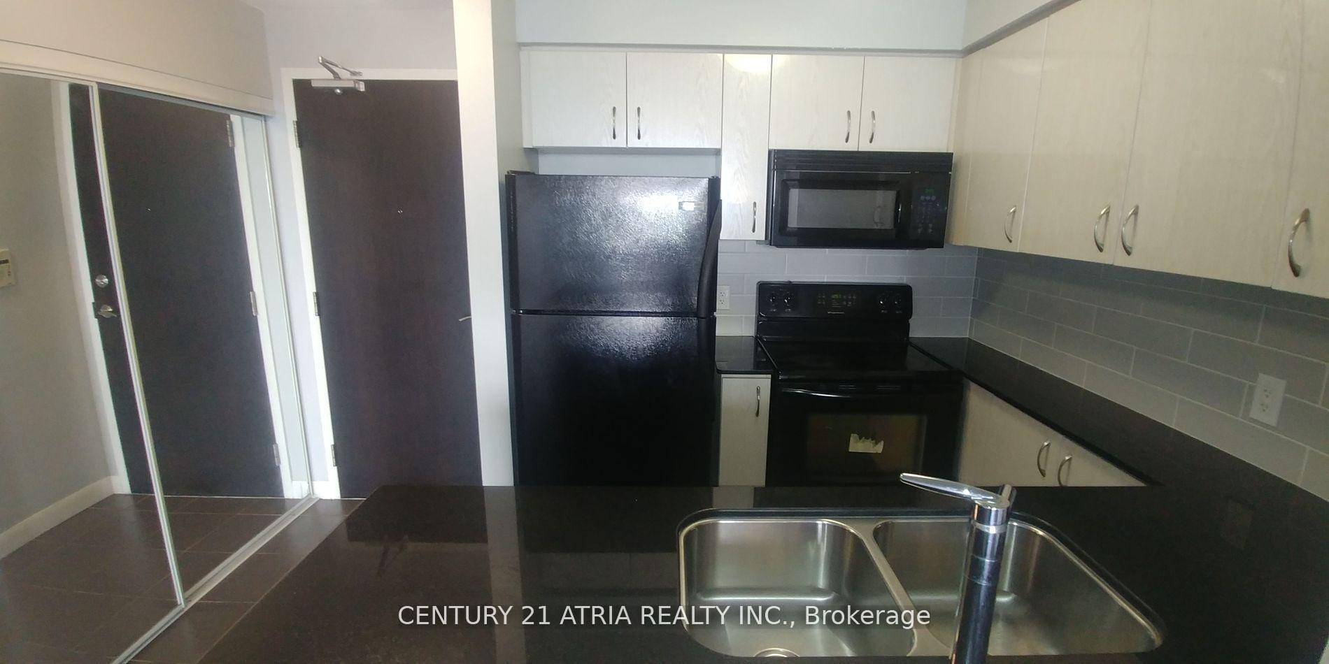 Property Photo: 5793 Yonge Street #1002 ON M2M 0A9