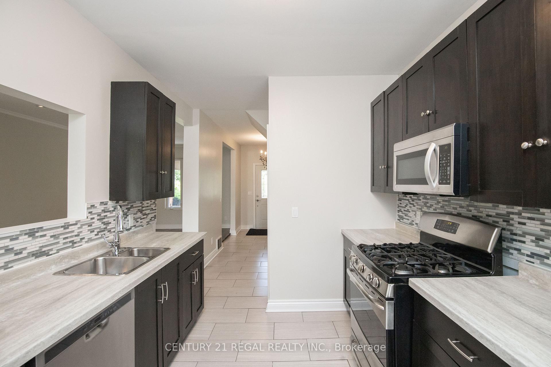 Property Photo: 112 Maplewood Avenue ON L8M 1X2