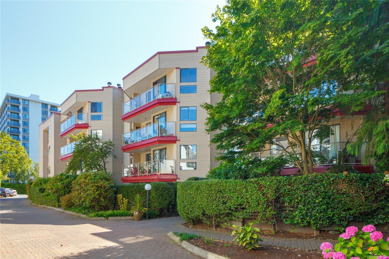 Property Photo: 406 Simcoe St 303 BC V8V 1L1