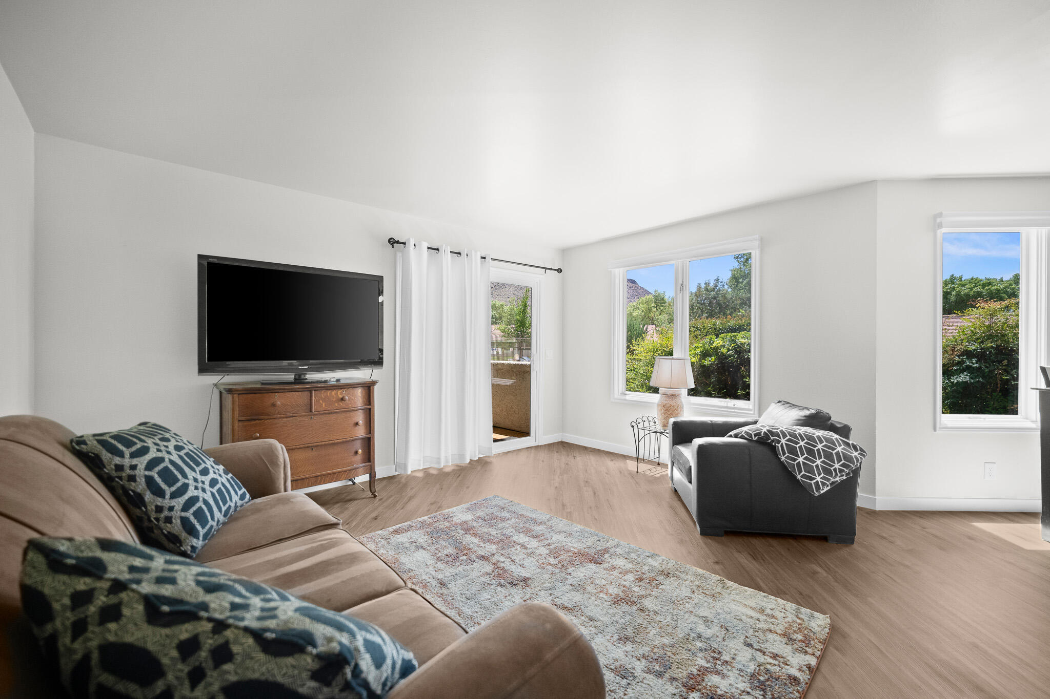Property Photo:  275 S Valley View Dr J105  UT 84770 