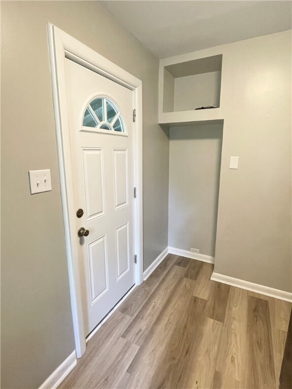 Property Photo: 223 E Falls St 3 PA 16101