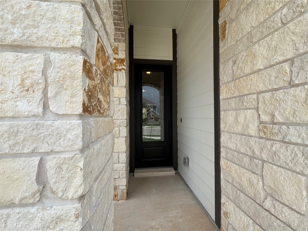 Property Photo: 108 Brislecone Pass TX 78634