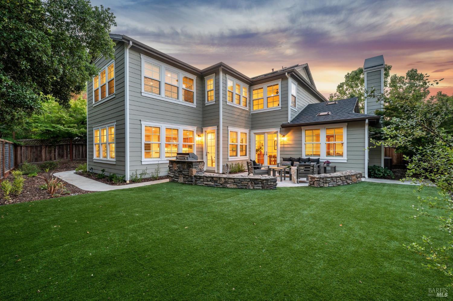 Property Photo: 15 Creekview Court CA 94949