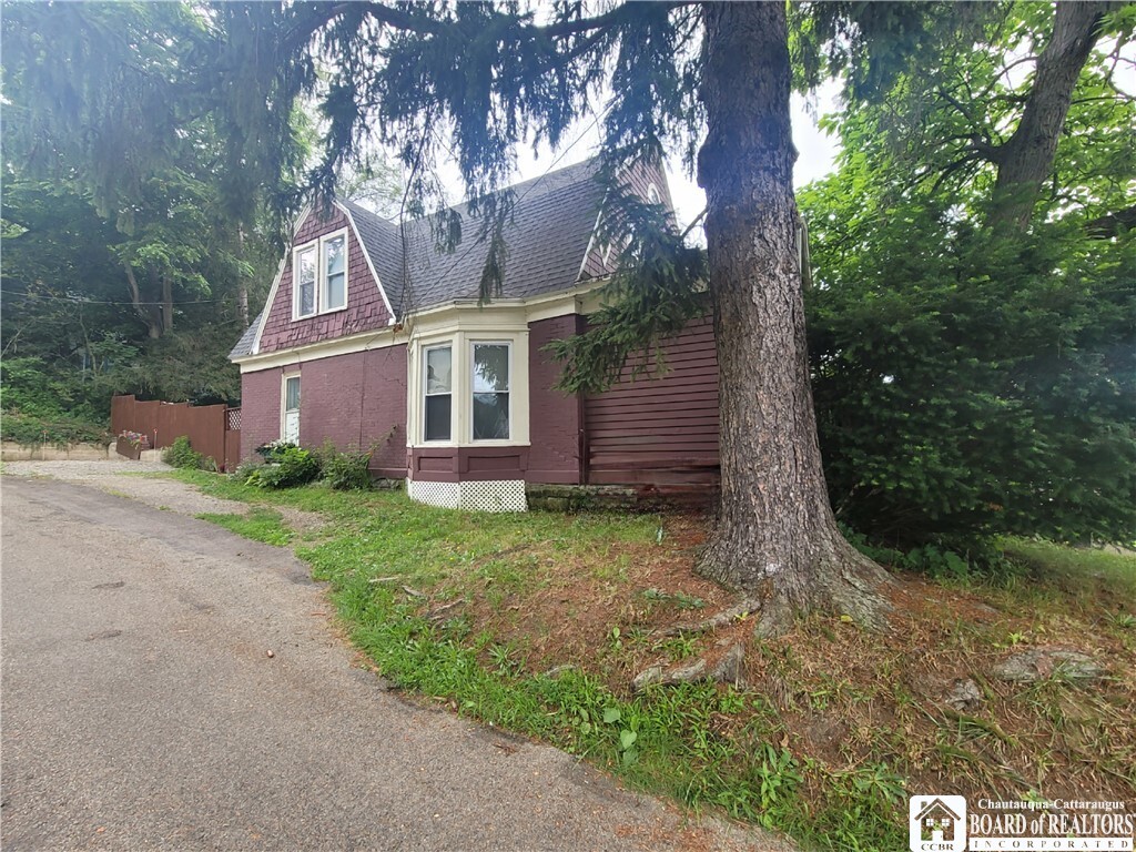 Property Photo: 214 Hazzard Street NY 14701