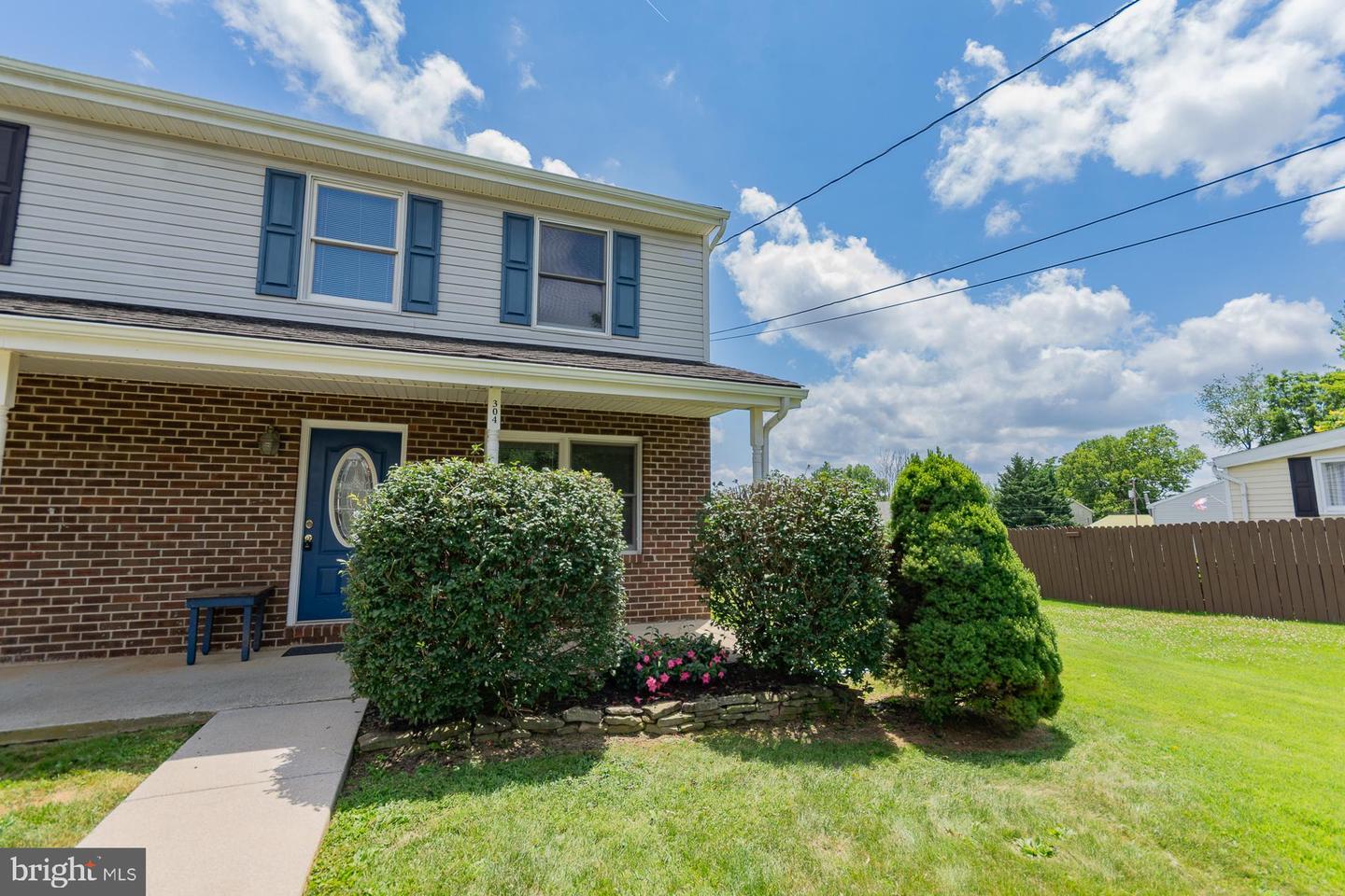 Property Photo: 304 E 12th Avenue WV 25438