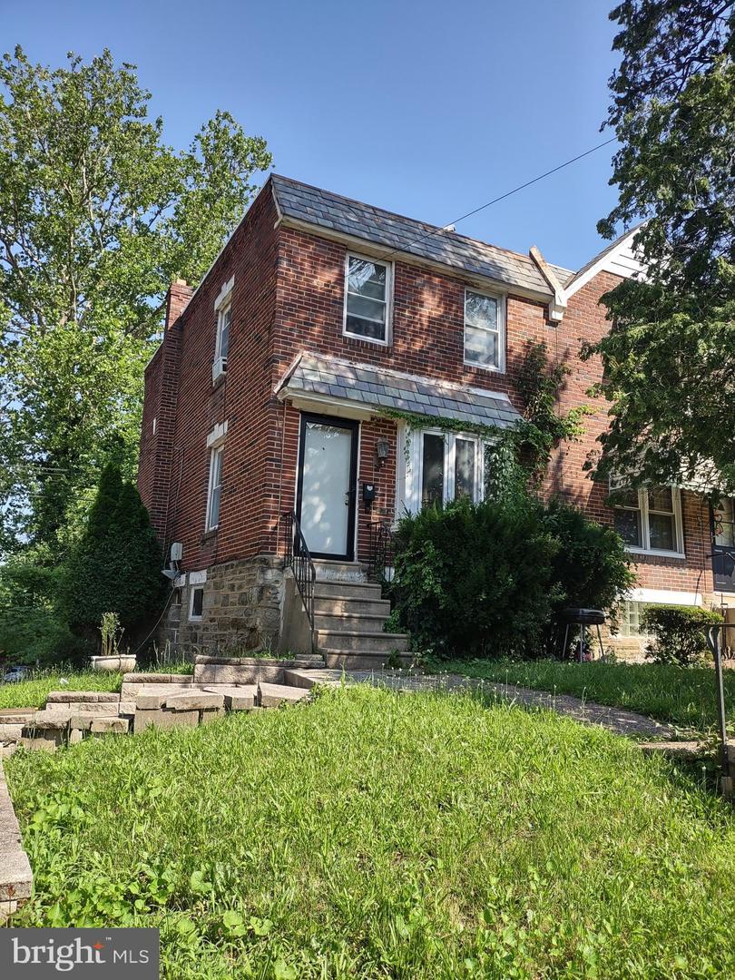 Property Photo:  325 W Manheim Street  PA 19144 