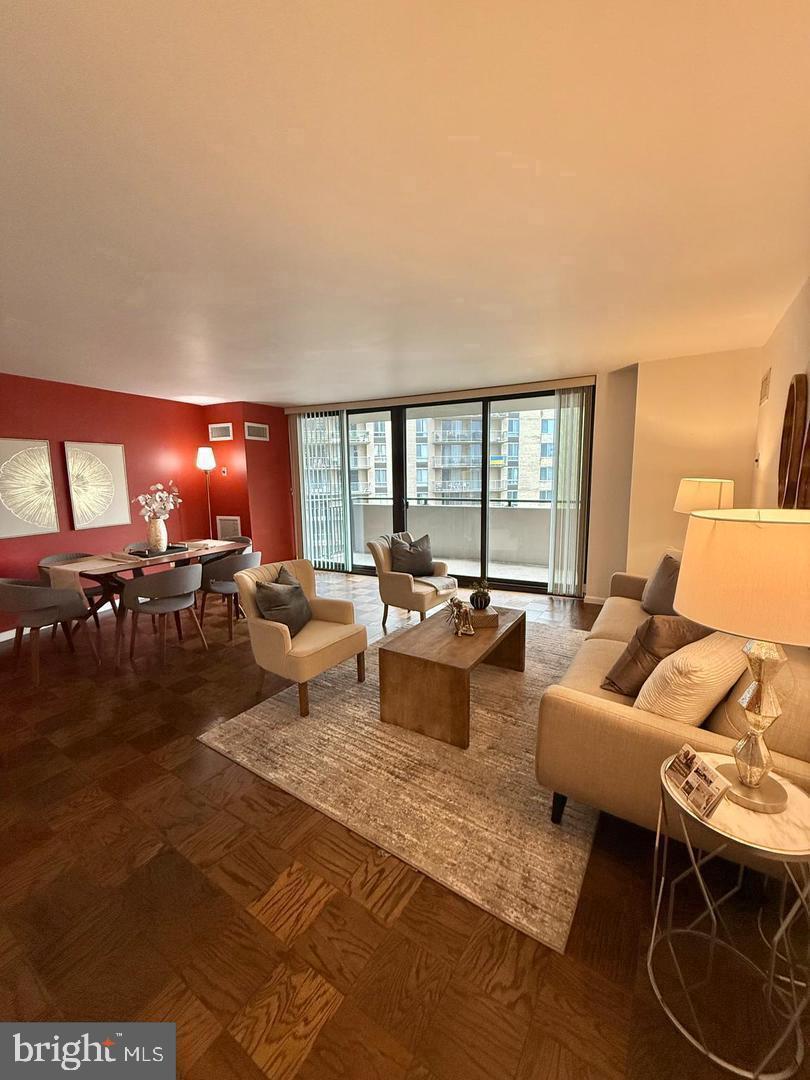 Property Photo: 4620 N Park Avenue 911E MD 20815