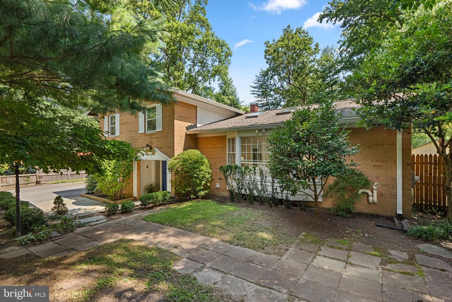 Property Photo: 200 Eldrid Drive MD 20904