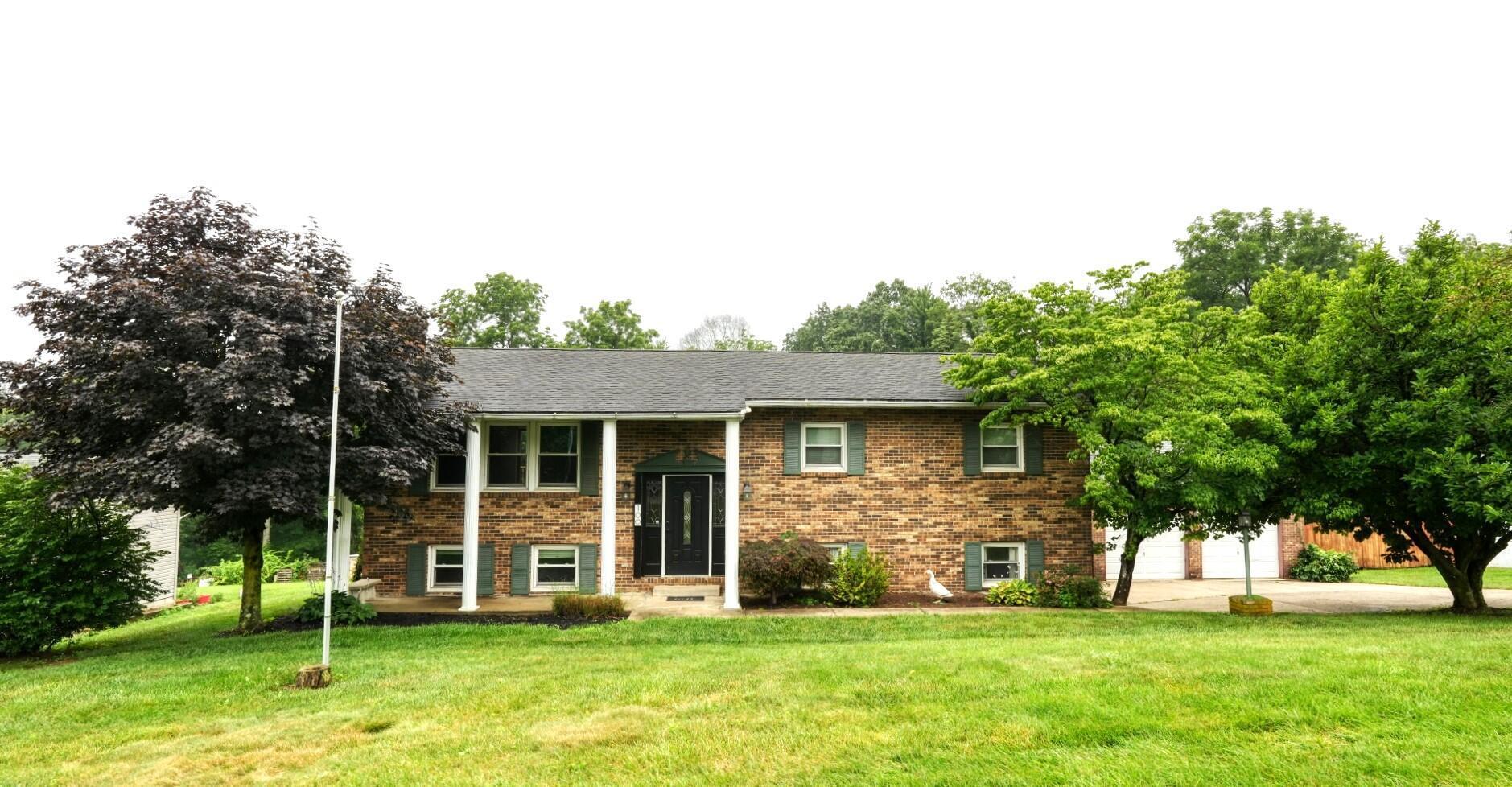 100 Linvale Drive  Norwich OH 43767 photo