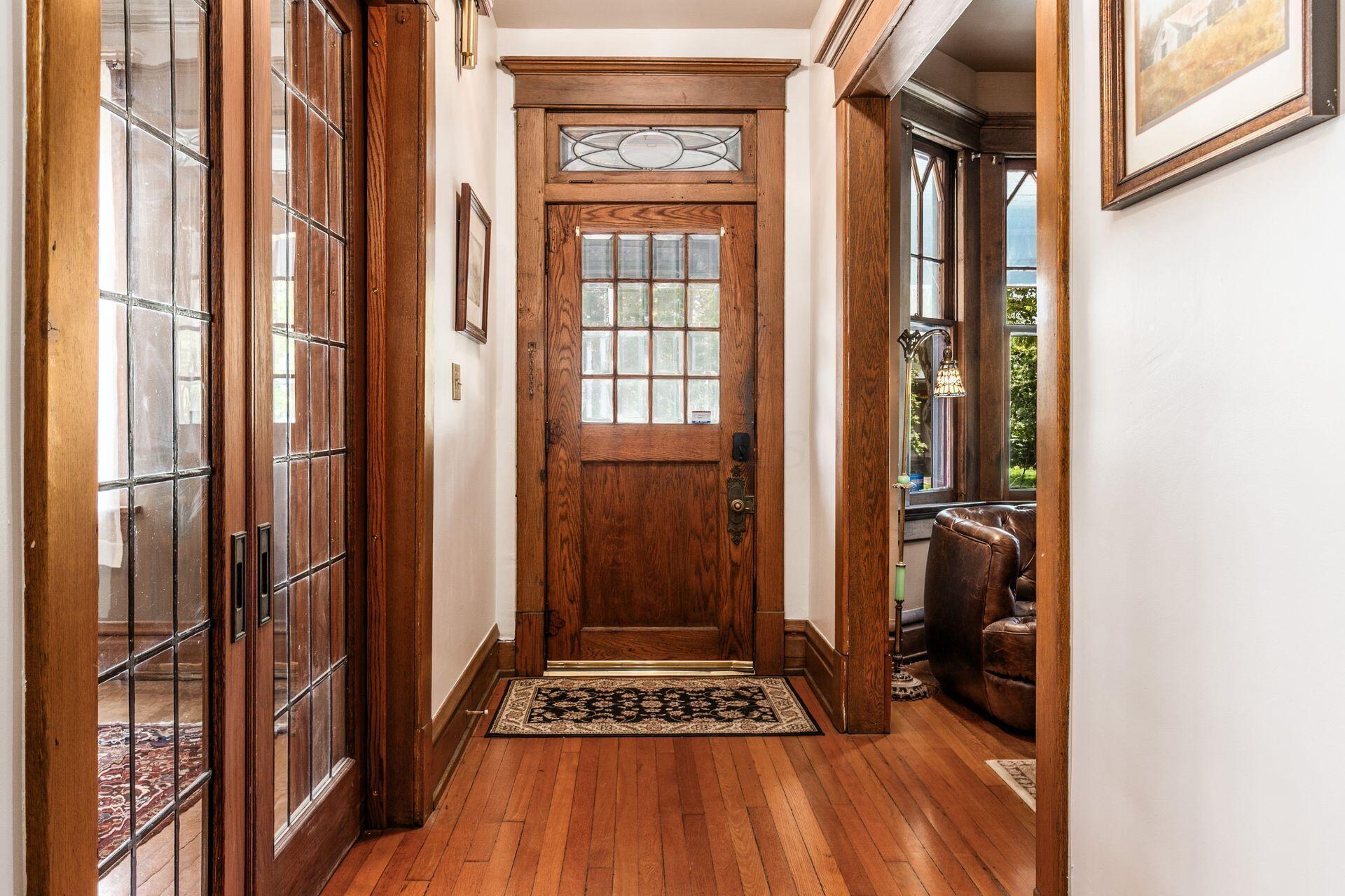 Property Photo: 1412 Bryden Road OH 43205