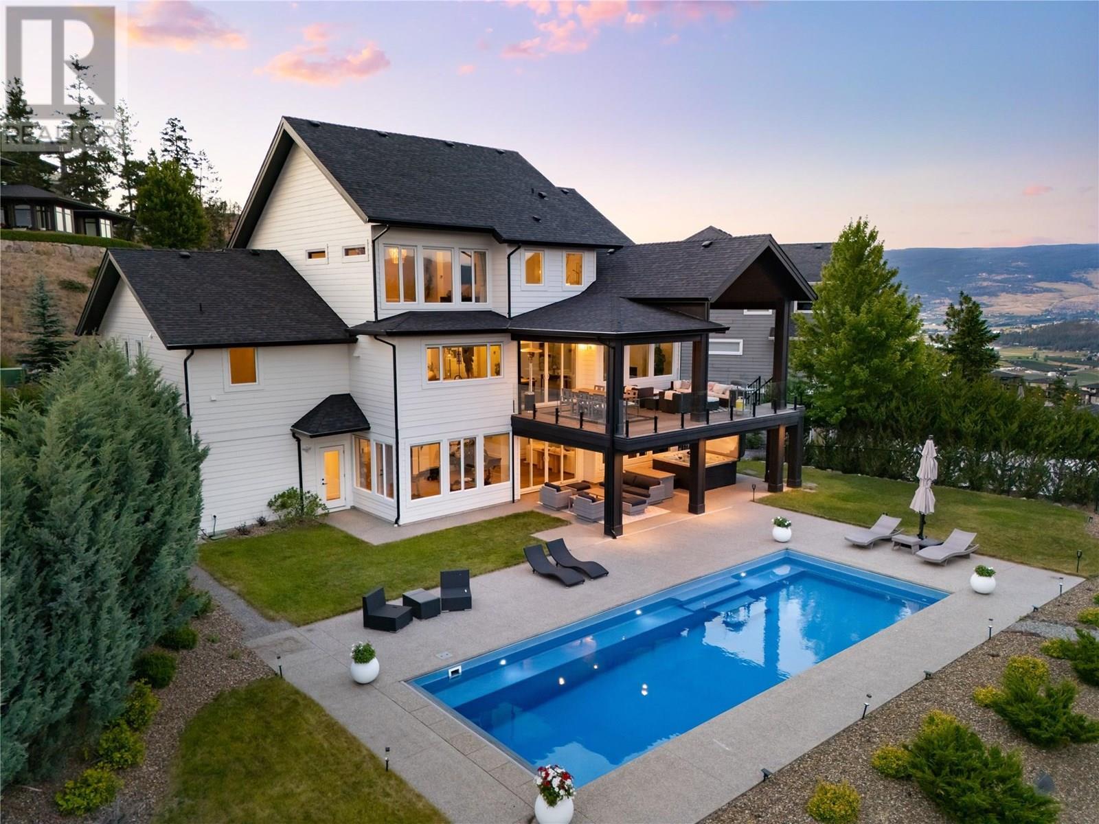 Property Photo: 172 Skyland Drive BC V1V 3A1
