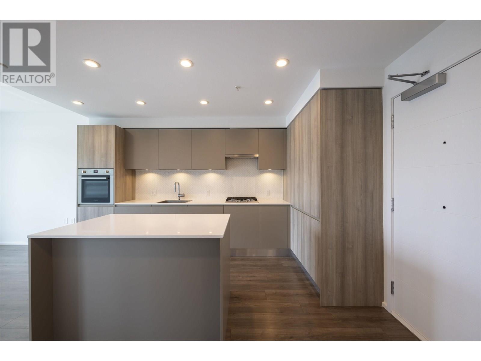Property Photo: 3809 Evergreen Place 410 BC V3J 0M1