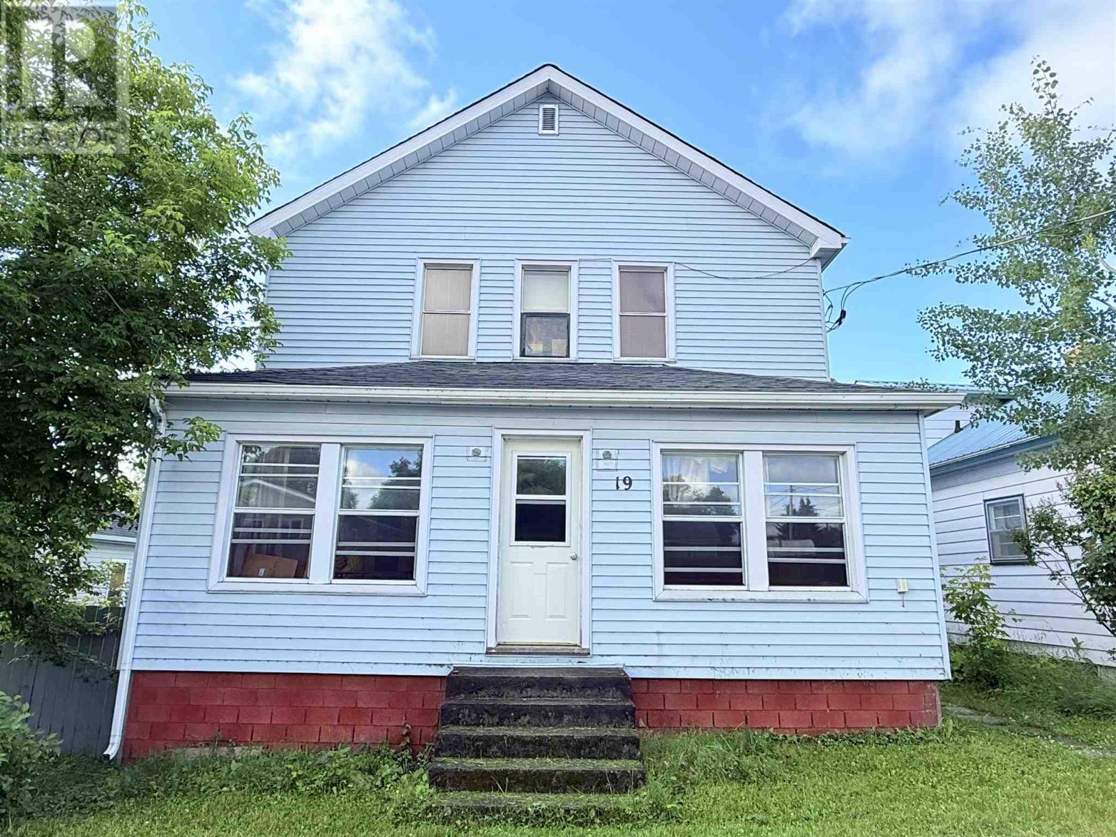 Property Photo: 19 King St ON P8T 1C8