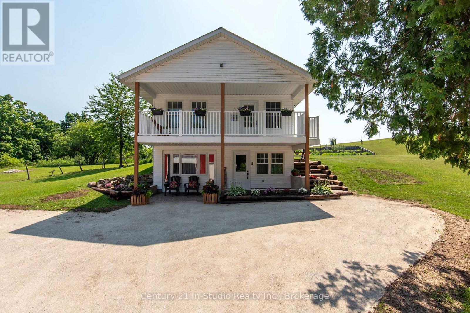 Property Photo: 1142 Sideroad 10 South ON N0H 1A0