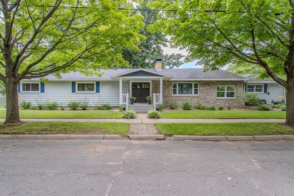Property Photo:  2315 Emerson Street  WI 54403 