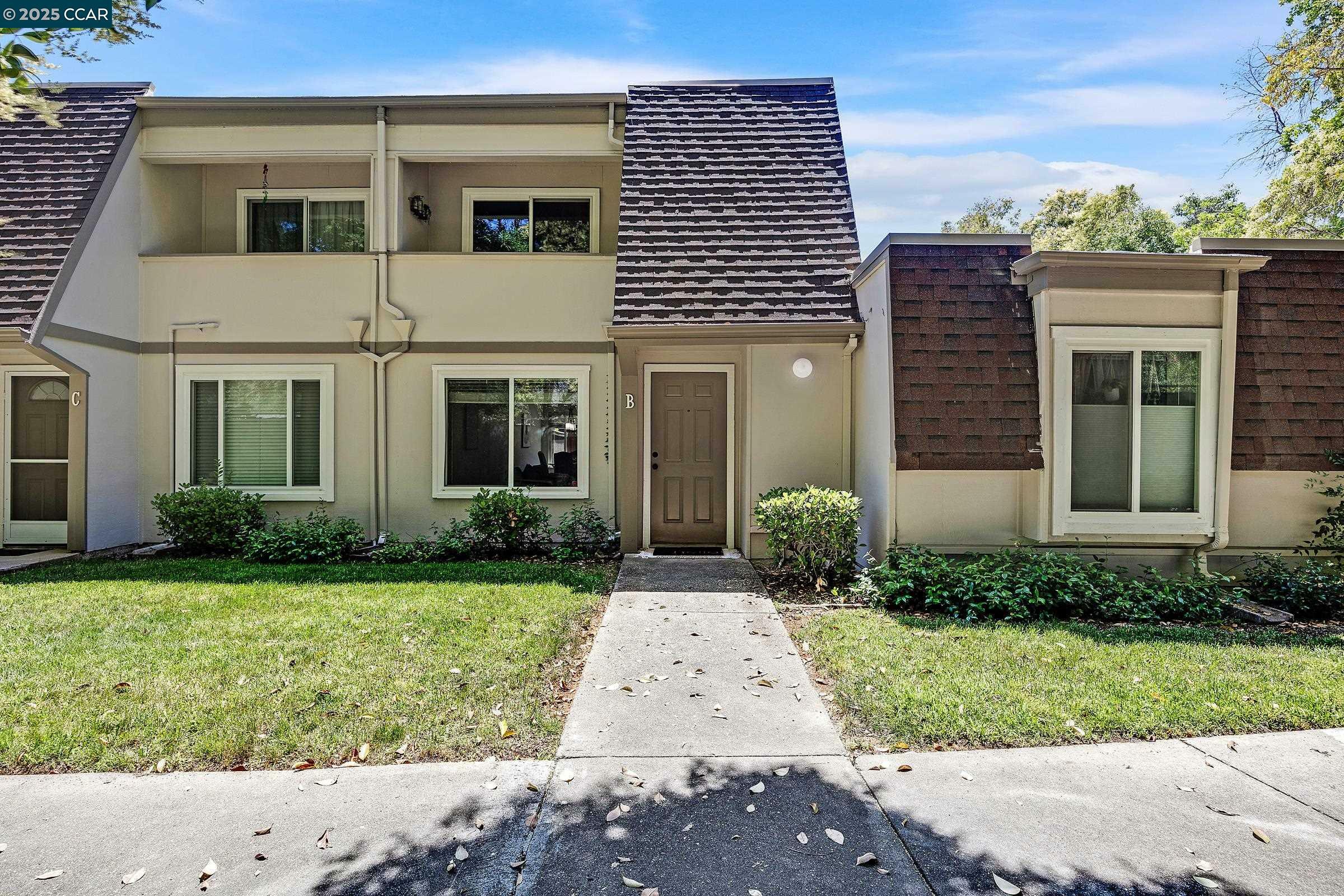 Property Photo:  1544 Schenone Ct B  CA 94521 