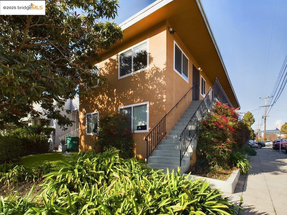 Property Photo:  3811 Opal St 3801  CA 94609 