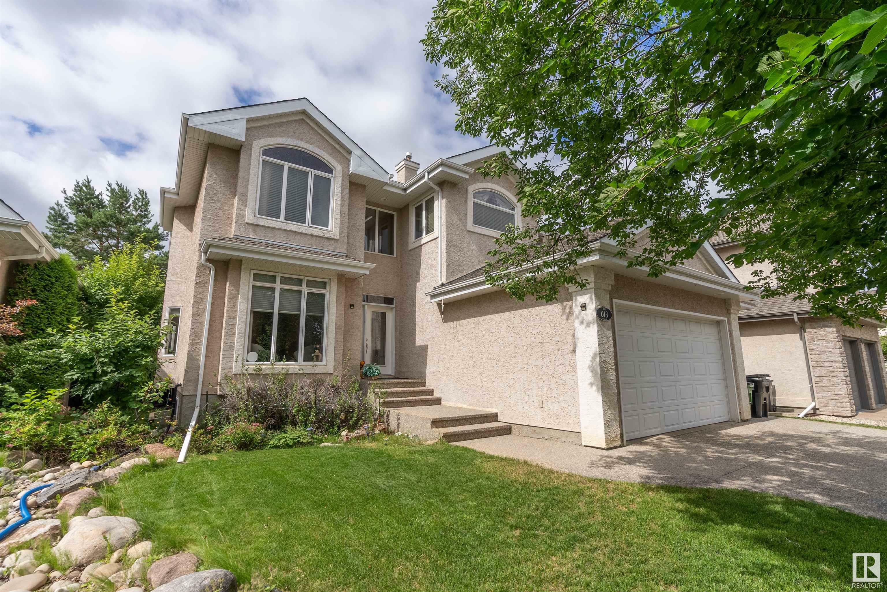 Property Photo:  613 Todd Link Link NW  AB T6R 3C4 